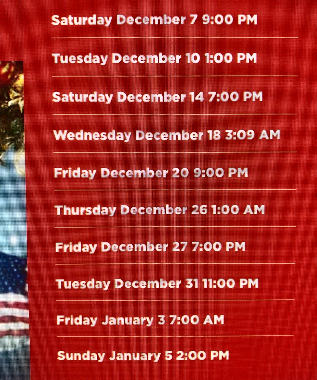 ローラ・オスさんのインスタグラム写真 - (ローラ・オスInstagram)「Three more days! 🎁 And ten air dates throughout December! Will you be watching #AHomecomingForTheHolidays this month on Hallmark Movies & Mysteries? 🥰🎄☃️🧣🎵 #MiraclesofChristmas @hallmarkmovie @stephenhuszar」12月6日 0時47分 - lauraosnes