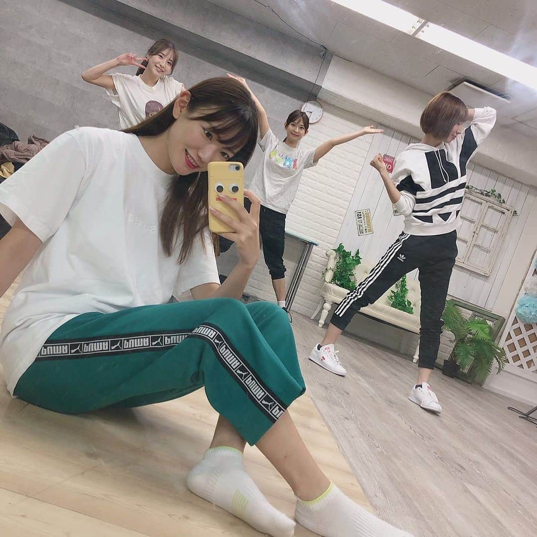 堀尾実咲のインスタグラム：「ついにあした☺️ みんなでばっちりダンス練習してきたよ！ 『Future Music Live "2019 FreshAngels 卒業 Final Live ～1年間ありがとう～"』 2019年12月6日(金)  時間:開場17:30 / 開演18:30  会場:白金高輪 SELENE b2 SELENE STUDIO 料金:前売(予約)5,000円+D 当日6,000円+D  https://tiget.net/events/75672」