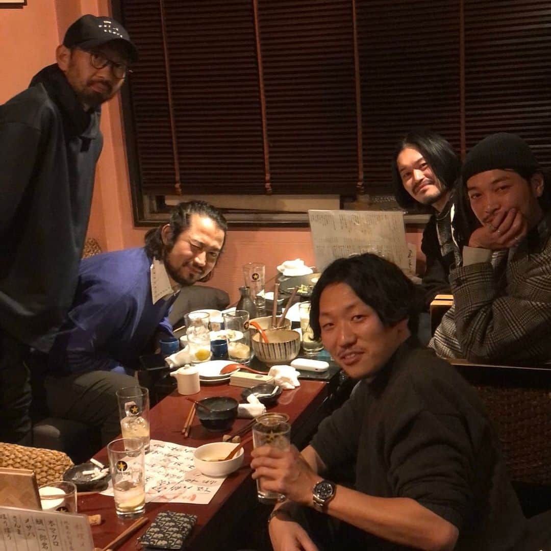 のインスタグラム：「今夜は池尻で久々、業界呑みです。 来年からもっとブランドさんと呑みいきます👍　#taakk」