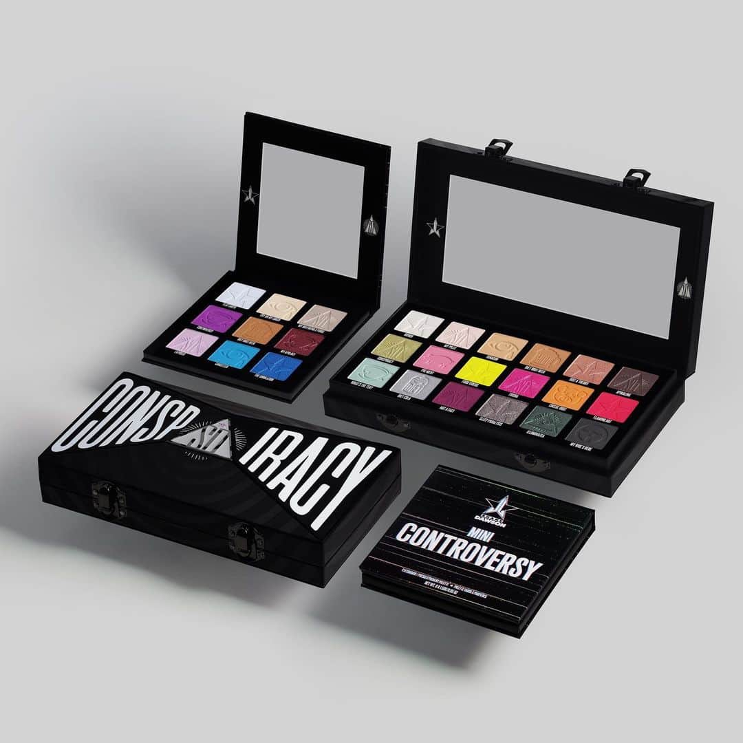 New York Times Fashionさんのインスタグラム写真 - (New York Times FashionInstagram)「Eye shadow palettes have become big business. 💰 For example, shown here, @jeffreestar and @shanedawson’s Conspiracy collection sold over a million eye shadow palettes in 30 minutes. “If you don’t have a palette, are you even a beauty influencer?” said @bretmanrock」12月6日 1時57分 - nytstyle