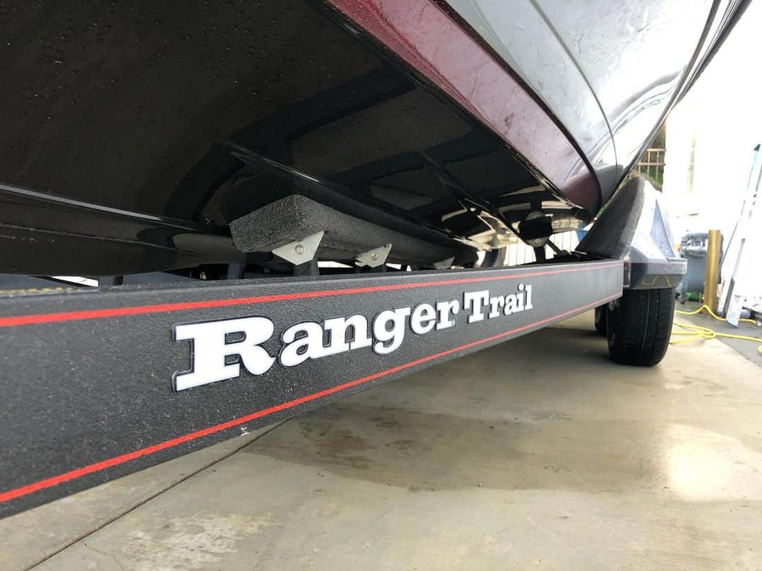 Brent Ehrlerさんのインスタグラム写真 - (Brent EhrlerInstagram)「Sneak peek of the new rig. #sheready #rangerboats」12月6日 2時08分 - brentehrlerfishing