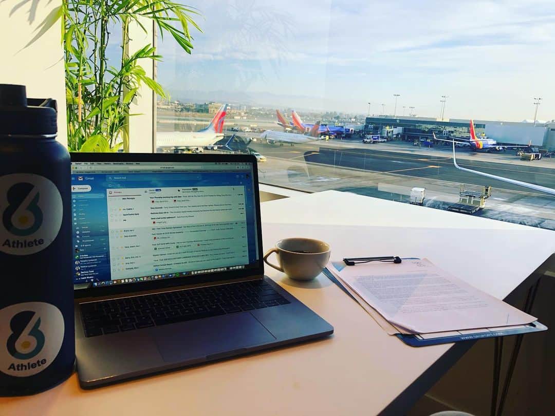 トニー・アゼベドのインスタグラム：「Always traveling but also studying working and eating well 😉 next stop my favorite city #mexicocity🇲🇽 for the @panamsports athletes commission meeting!」