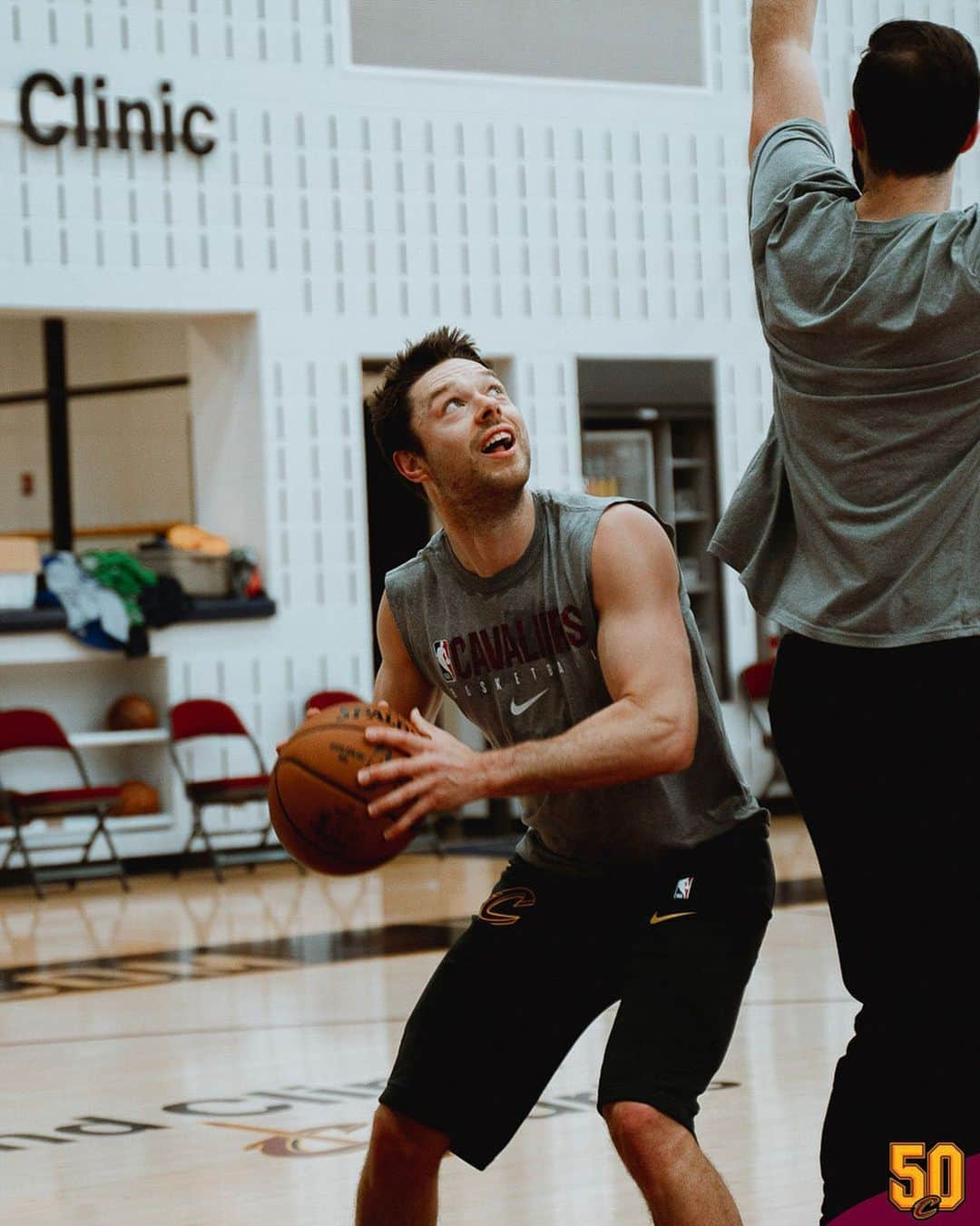 キャブスさんのインスタグラム写真 - (キャブスInstagram)「Whistle while you work! #BeTheFight」12月6日 2時50分 - cavs