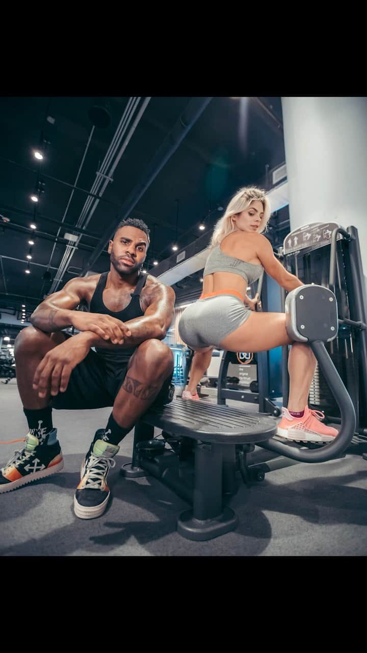 ジェイソン・デルーロのインスタグラム：「@michelle_lewin」