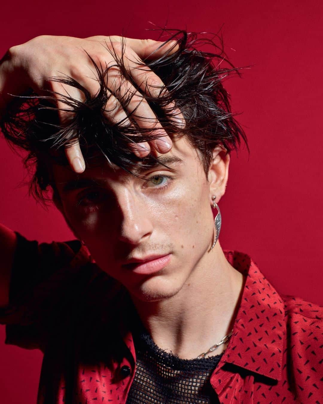 i-Dさんのインスタグラム写真 - (i-DInstagram)「You're looking at the world’s best-dressed man! 🏆 ⁣ ⁣ Recent i-D cover star @tchalamet just beat contenders including Alton Mason, Harry Styles and Skepta to top GQ’s Best Dressed Men of 2020 list.⁣ ⁣ Bow down to The (fashion) King! 👑 ⁣ ⁣ [The Superstar Issue, No. 354, 2018]⁣ ⁣.⁣ .⁣ .⁣ Photography @mario_sorrenti⁣ Fashion director @alastairmckimm⁣ #TimotheeChalamet wears all clothing @ysl by @anthonyvaccarello spring/summer 19.⁣」12月6日 6時00分 - i_d