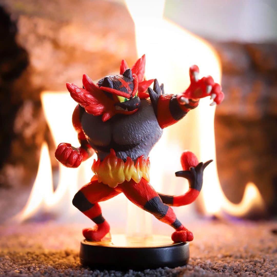 任天堂アメリカさんのインスタグラム写真 - (任天堂アメリカInstagram)「Burn bright with the new Incineroar #amiibo figure!」12月6日 5時54分 - nintendoamerica