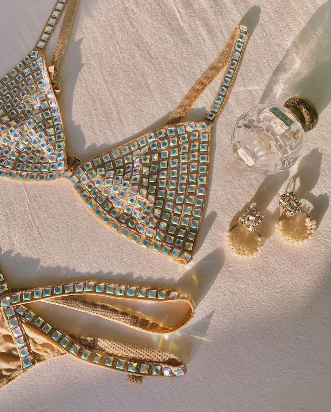 For Love & Lemonsさんのインスタグラム写真 - (For Love & LemonsInstagram)「Two simple words to live by for the rest of 2019: Must Sparkle | The Jackpot Bra & Thong Panty #FLLxVS」12月6日 6時06分 - forloveandlemons