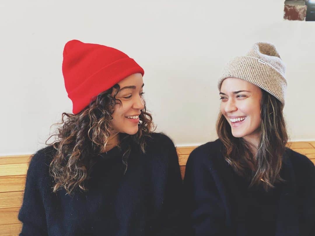 オデット・アナブルのインスタグラム：「I’d like to show you how much I love @smashleybell. We match when we breakfast. And... our show ‘Tell Me A Story’ launches today on @cbsallaccess. 👯‍♀️」