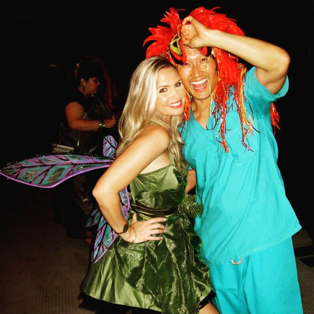 ダニエル・デイ・キムさんのインスタグラム写真 - (ダニエル・デイ・キムInstagram)「#tbt to #Halloween 2011, a night when I could really let my (red) hair down. Ever #grateful to this #tinkerbell for always having my back. #mahalonuiloa」12月6日 7時03分 - danieldaekim