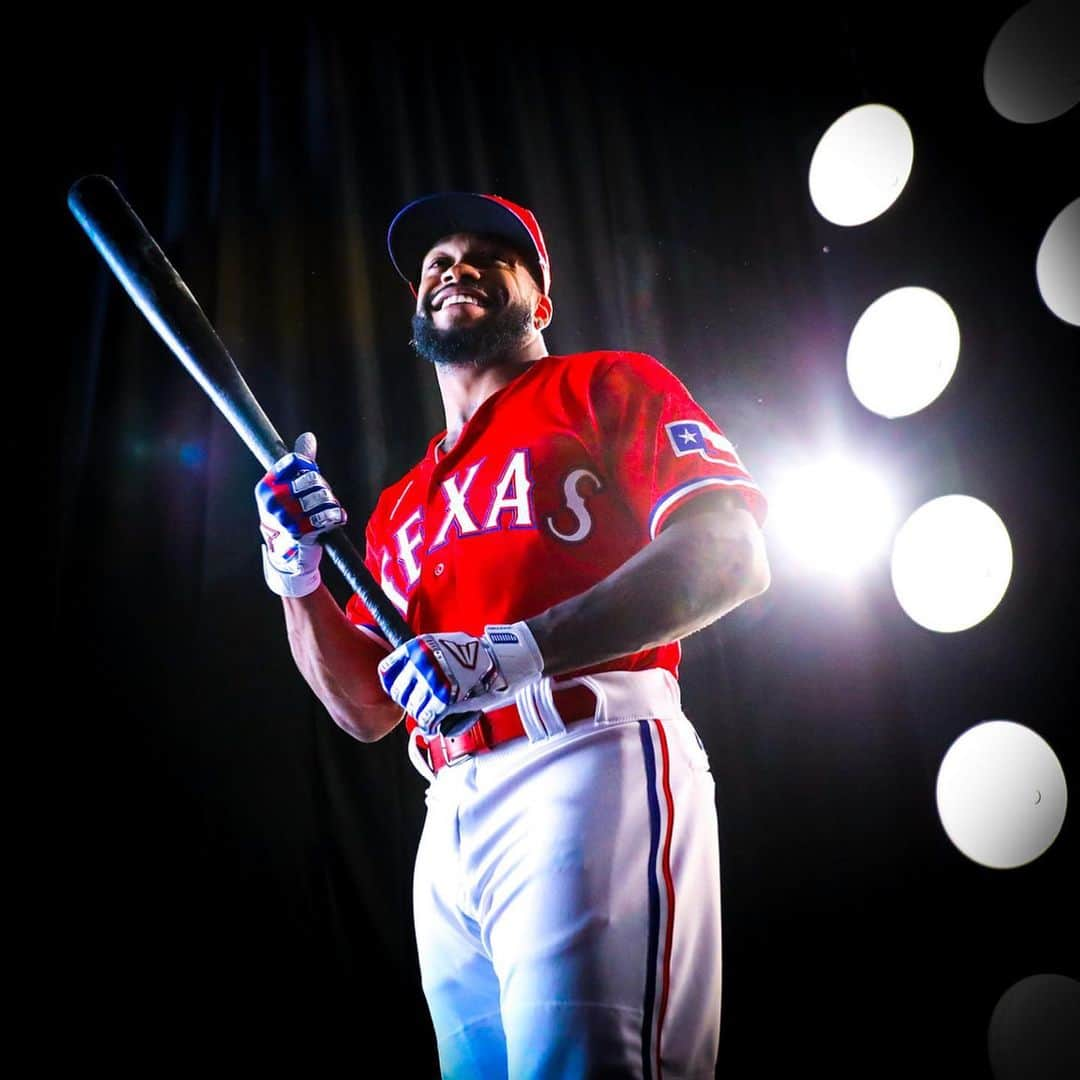 デライノ・デシールズ・ジュニアさんのインスタグラム写真 - (デライノ・デシールズ・ジュニアInstagram)「Yesterday was dope. 📸: @kellyspics3 #togetherwe #fridayreds」12月6日 7時53分 - linodeshields