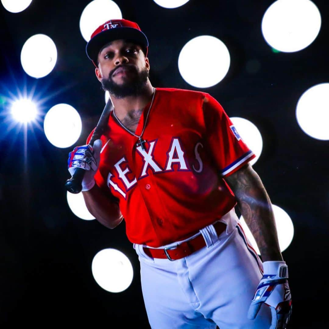 デライノ・デシールズ・ジュニアさんのインスタグラム写真 - (デライノ・デシールズ・ジュニアInstagram)「Yesterday was dope. 📸: @kellyspics3 #togetherwe #fridayreds」12月6日 7時53分 - linodeshields