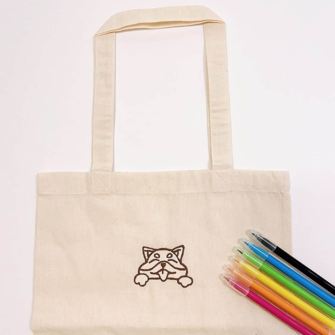 MUJI USAさんのインスタグラム写真 - (MUJI USAInstagram)「A gift with a personalized touch. 🖍  Hand Drawn Embroidery is now available at MUJI 59TH ST, MUJI Hudson Yards, and MUJI Fifth Avenue. Bring your illustration to life and customize MUJI fabrics and garments with your own design. ———— Pick-up times may vary by location. Please ask an associate for details. #muji #mujiusa #mujigift #embroidery」12月6日 8時18分 - mujiusa