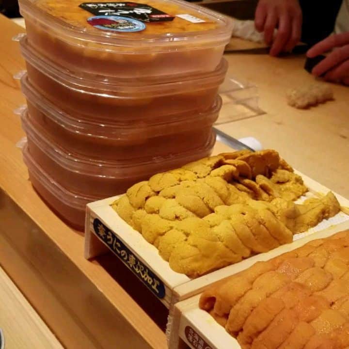勝田一樹のインスタグラム：「味覚のお祭り騒ぎです✨  #勝田めし #勝田一樹  #kazukikatsuta  #鮨おじさん  #鮨尚光」