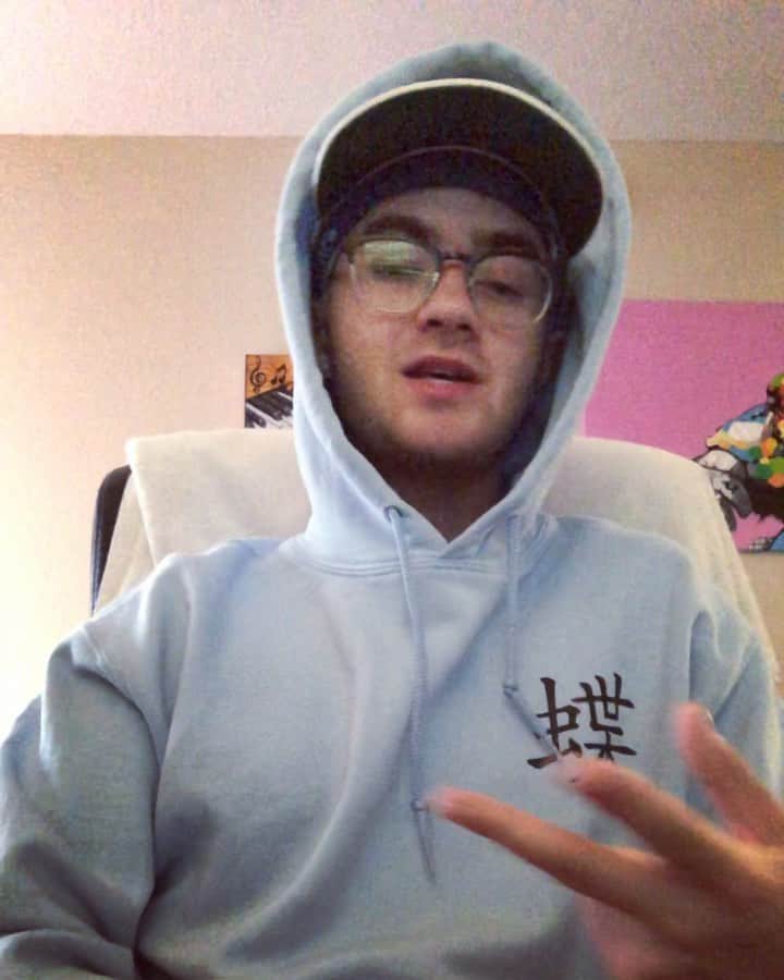 ジャック・ジョンソンのインスタグラム：「I distinctly remember the website was ‘boobs.com’ 😂 you gotta be better @__young__jefe__ shoulda cleared that search history my guy...」