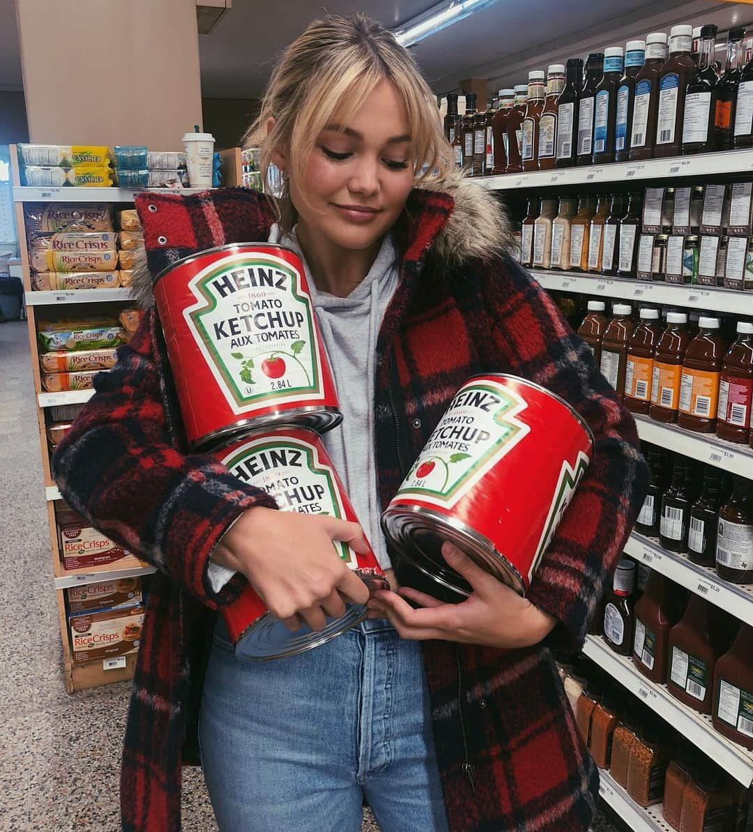 オリヴィア・ホルトさんのインスタグラム写真 - (オリヴィア・ホルトInstagram)「a modern day love story」12月6日 10時10分 - olivia_holt