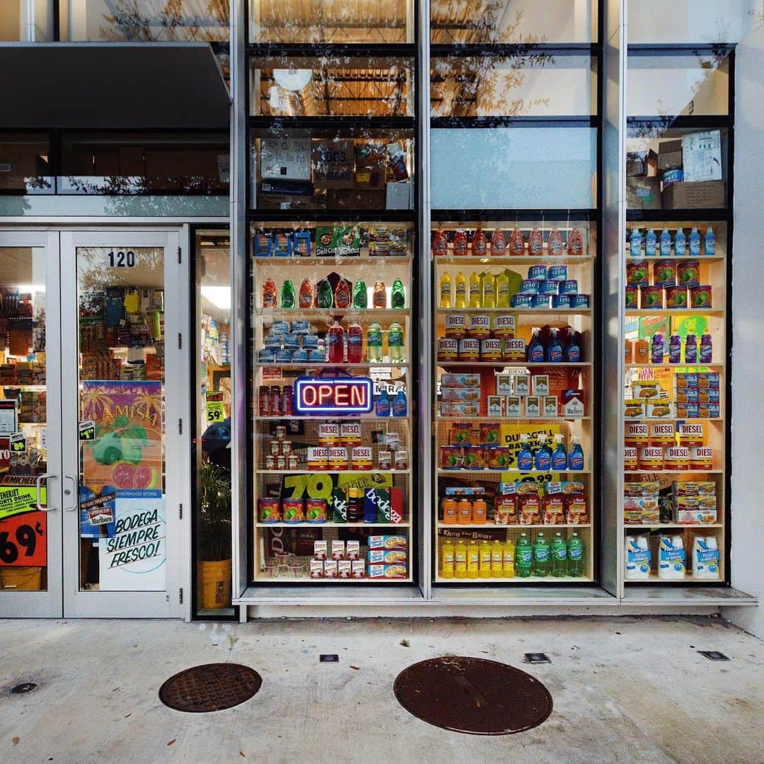 ディーゼルのインスタグラム：「The @bodega x Diesel "Unofficial Basel Gift Shop" officially opens tomorrow Dec 6th in Miami Design District. Get into our new partnership with featured brands and artists of the #unofficialbaselgiftshop #bodega #bodegaxdiesel」