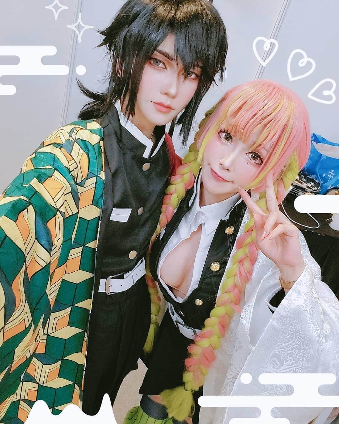ひかりんのインスタグラム：「AFASG appreciation post 💖 sorry for being late with this but I really needed some rest after lots of flying 😊 I can't tell you how amazing this AFA was ! You guys showed me SO MUCH love and support , I just want you to know how much I appreciate that . This was my first AFA in Singapore and I certainly hope it's not the last . I'll be working hard so  I can be back next year 🙏 I love you all so much 💖💖💖 see you again ~ PS. 红花包子真的祝愿你们永远幸福！虽然event见不到了但是我会去找你们玩的~ 谢谢你们一直以来的照顾❤️ PSS. 梦梦你真的太美了🌸  #afa #afasg2019 #cosplay  #c3afasg19」