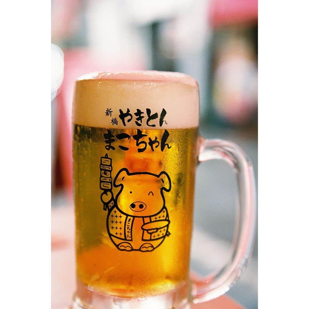 Aya（高本彩）さんのインスタグラム写真 - (Aya（高本彩）Instagram)「勝矢さんと撮影🍺  プライベートでもよく一緒にのませてもらってるので、、、今回はお昼から焼き鳥屋さんで呑みながらの撮影🍺  @exile_magazine  #勝矢　さん #いつもしょうもない話聞いてくれてありがとう🤣 #photobyaya」12月6日 11時19分 - aya_dream04