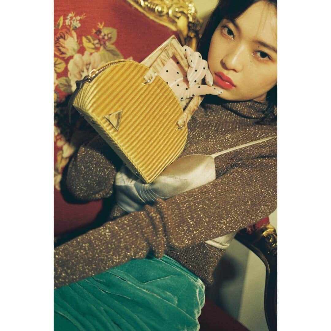 ADINA MUSEさんのインスタグラム写真 - (ADINA MUSEInstagram)「#adinamuse#season2#museadina @mei_tnk #kazuheikimura  #adinamusebag#adinamusefashion  #simple#muse#meitanaka #アディナミューズ#アディナミューズバッグ#アディナミューズファッション#シンプル#ハンドルバッグ#ショルダーバッグ#田中芽衣#木村和平」12月6日 11時40分 - adinamuse