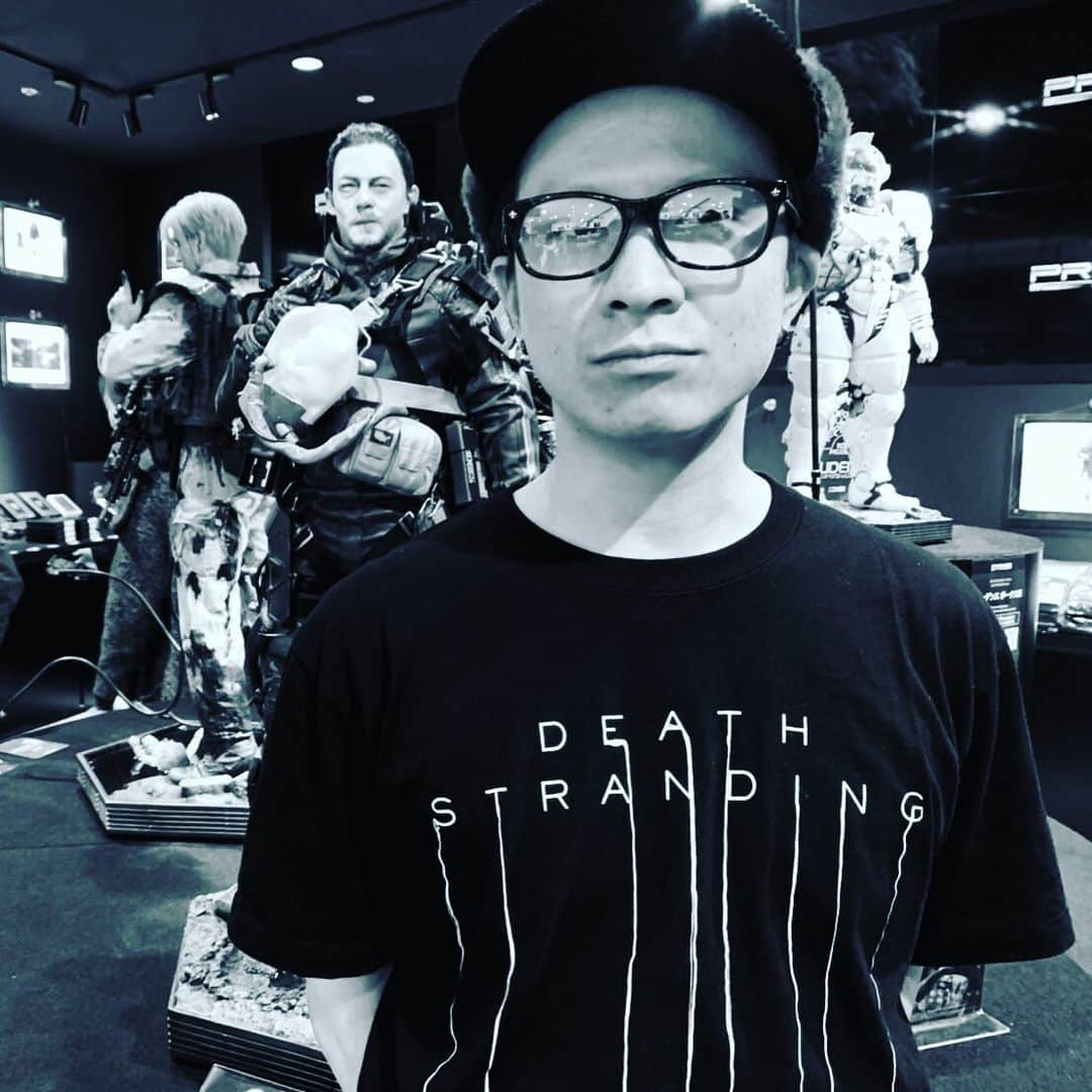 風間由次郎のインスタグラム：「ナイスなデイオフでした👞 #prime1studio  #deathstranding  #ストリートファイターv」