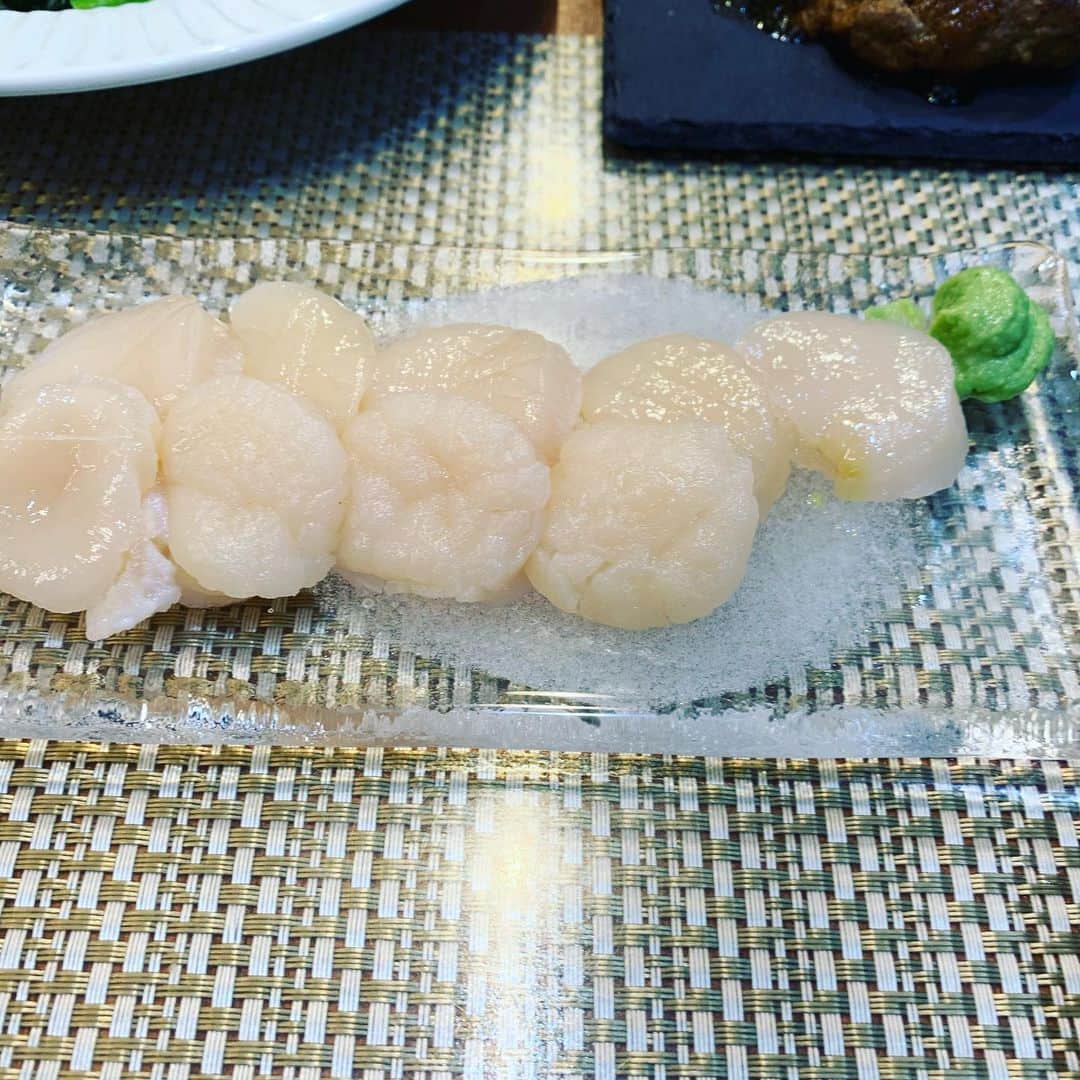 金村義明さんのインスタグラム写真 - (金村義明Instagram)「#晩酌スタート#家が1番うままままままし#自家製ハンバーグ＆旬魚菜よし田の豚の味噌漬け#みゆき姉さんの帆立#ユニバル奥さんからの蒲鉾#高麗飯店ママからのどじょう汁＆キムチ#アミューズ徳山＆金山からの佐藤#超超超激うままままままし」12月6日 22時49分 - yoshiaki_kanemura