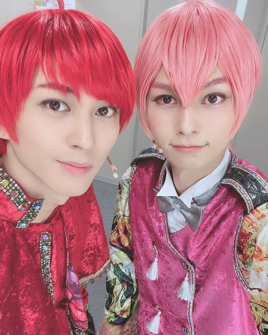 中山優貴さんのインスタグラム写真 - (中山優貴Instagram)「キューティージャスティス( ^ω^ ) #おそ松さん #舞台 #松ステ3 #おそ松 #トド松 #F6 #Collars」12月6日 23時01分 - yuki_solidemo