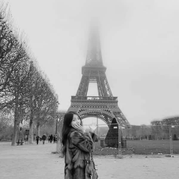 イ・チェヨンさんのインスタグラム写真 - (イ・チェヨンInstagram)「#paris」12月6日 14時26分 - chyoung15