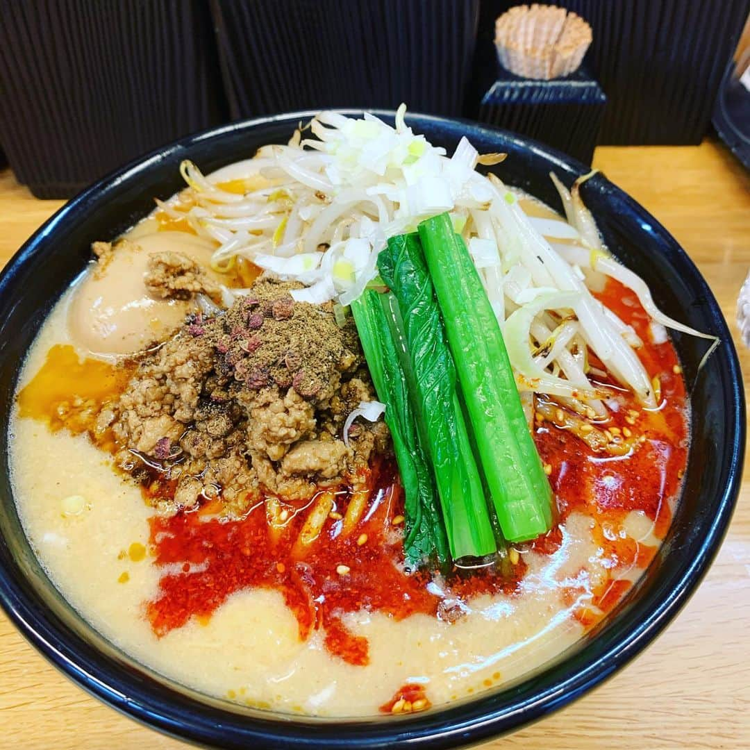 金村義明さんのインスタグラム写真 - (金村義明Instagram)「#14時回ると並んでない#味玉坦々麺#もやし＆痺れ多目#超超超激うままままままし#汗だくだく#金曜日バライロダンディー生放送」12月6日 15時43分 - yoshiaki_kanemura