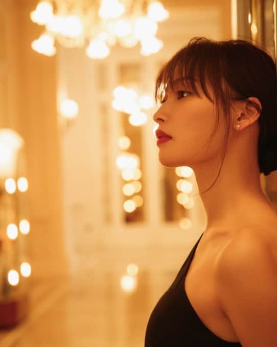 のインスタグラム：「2020年1月29日 BE BEAUTIFUL aya omasa beauty book 発売となります👏✨ 詳しくはこちらのInstagramでも @aya_omasa_beauty_book  本の完成まで終盤に差し掛かっております！素晴らしいみなさんの力を借りて自分の自信作となる一冊が完成しそうです✨ 随時、またお知らせしていきますね！  #BEBEAUTIFUL#美容本#beautybook #モナコ」