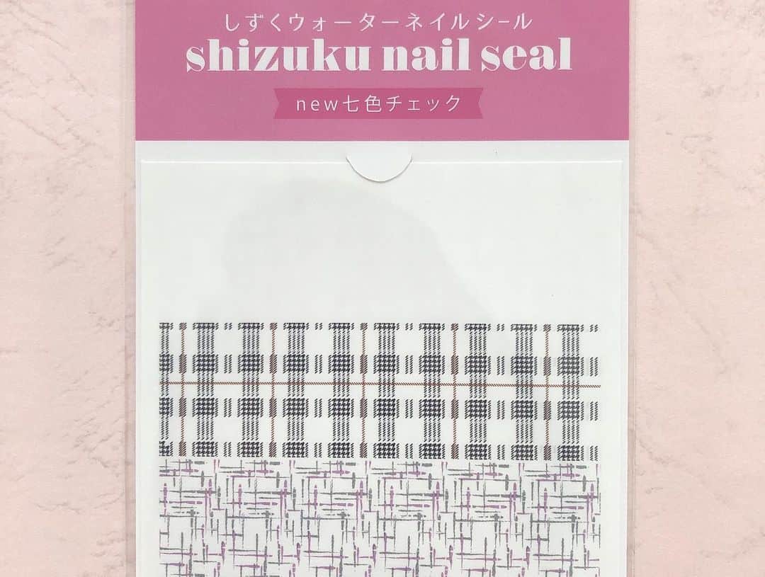 しずくさんのインスタグラム写真 - (しずくInstagram)「checkered nails」12月6日 17時04分 - sizuku100