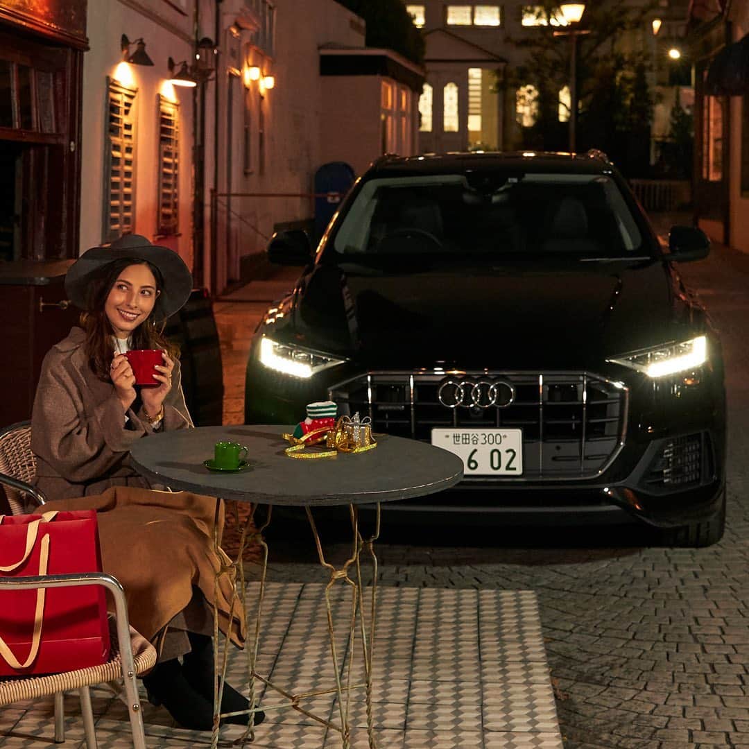 Audi Japan Sales / アウディジャパン販売さんのインスタグラム写真 - (Audi Japan Sales / アウディジャパン販売Instagram)「#Audiのある生活 最先端のLED技術が実現させる #AudiQ8 のエレガントな光。 澄んだ空気と美しい景色、冬のドライブは気持ちいいね。  #Audi #Q8 #MyAudi #Audistyle #car #アウディ #ショッピング #ドライブ #冬 #車 #愛車 #外車 #ドイツ車 #車好き #車好きな人と繋がりたい #アウディ女子 #車好き男子」12月6日 17時46分 - audi.japan.sales