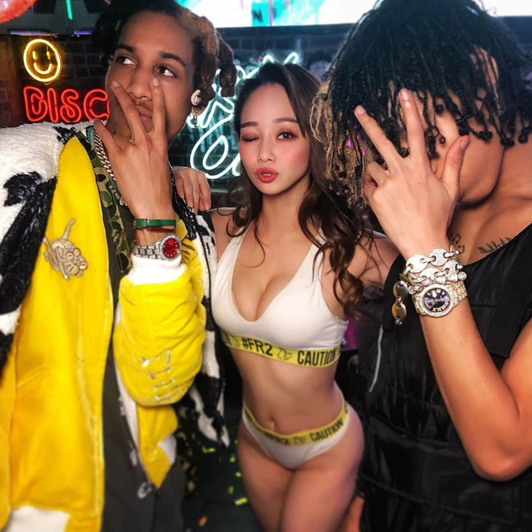 石井和香さんのインスタグラム写真 - (石井和香Instagram)「♥ ᴛʜᴀɴᴋ ʏᴏᴜ \♡/ ＼＼ Ayo & Teo ／／ hope you have a great time in japan😆🙏🏻💕 ・ ・ #ayoandteo #ayo #teo #FR2」12月6日 23時21分 - waco.141.partyon