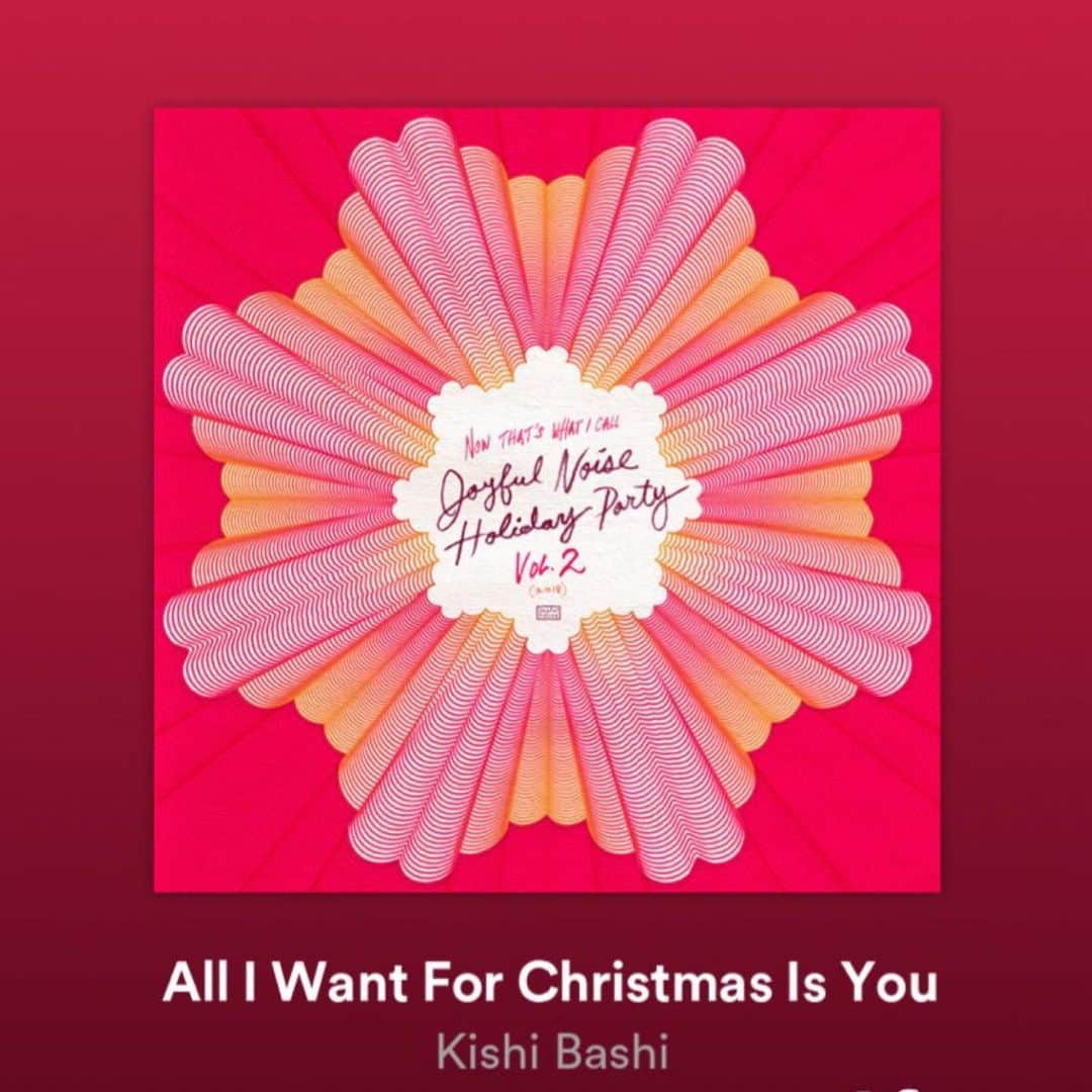 Kishi Bashiさんのインスタグラム写真 - (Kishi BashiInstagram)「Hey guys! My spirited record label @joyfulnoiserecs threw a Christmas Party last year and I recorded this Mariah Carey cover in two just 2 hours. Boom boom by @thorharris and oohs and ahhs by @ohmmemusic. Hope you like it! (Link in my story!) . ALSO DANKE ZURI For the insane sold out show!」12月6日 18時04分 - kishi_bashi