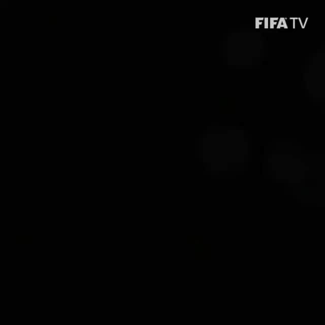 中田英寿のインスタグラム：「Soccer World Cup official movie. @fifaworldcup FIFAサッカーワールドカップオフィシャルムービーより。 #worldcup #hidetoshinakata #中田英寿」