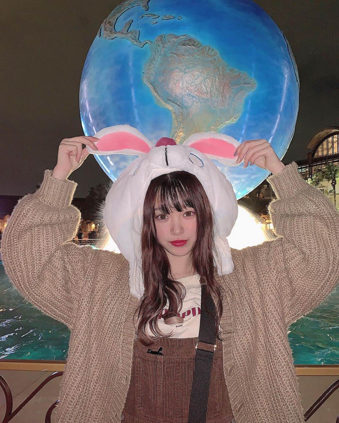 のインスタグラム：「DisneySea🌎🐰 ・ ・ ・ ・ ・ コメ返します🤤」