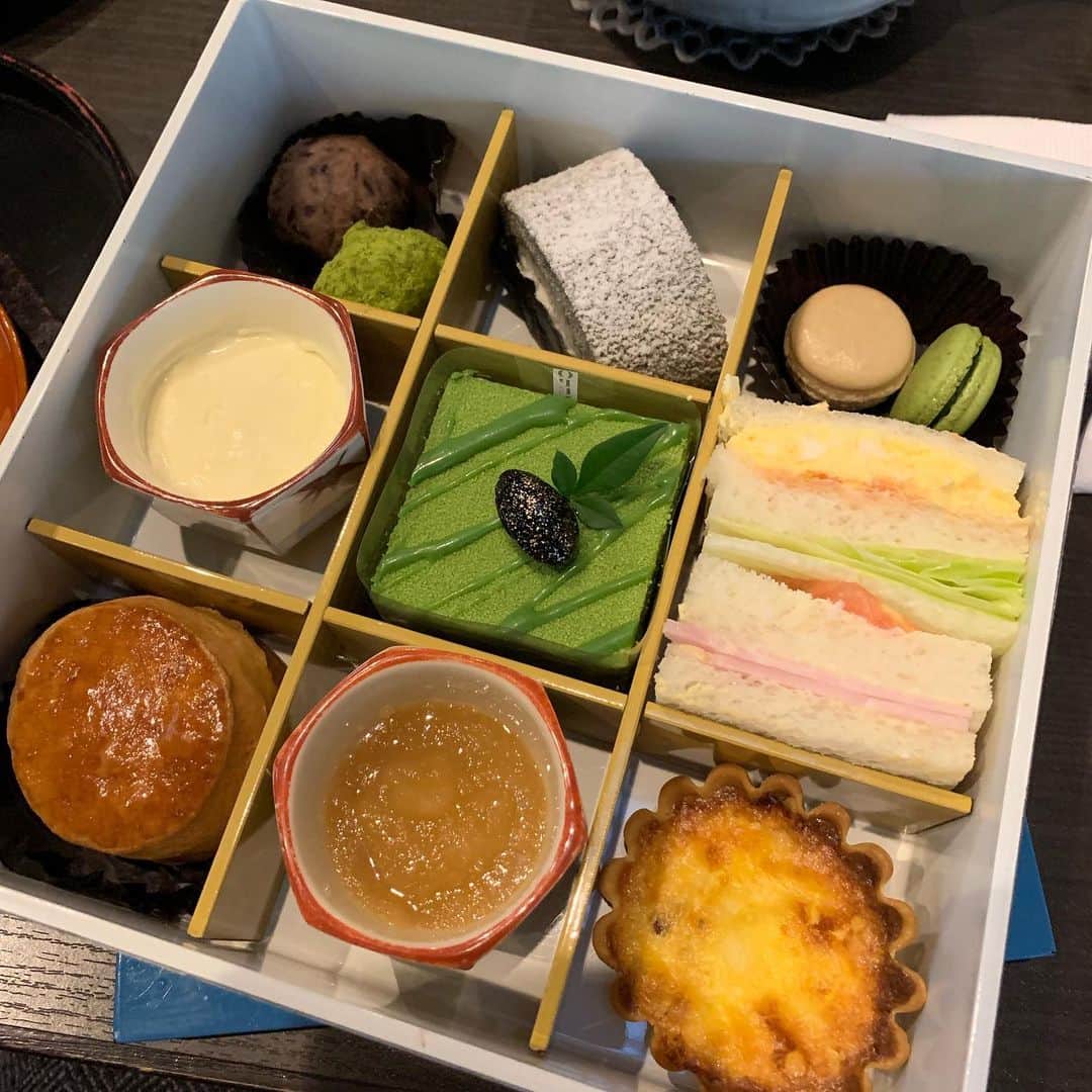 荒生暁子のグルメインスタ