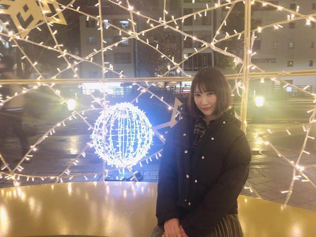 小峰みこさんのインスタグラム写真 - (小峰みこInstagram)「今日は寒いね、、❄️ . #illumination #japanesegirl #tokyo」12月6日 19時26分 - mico_19911201