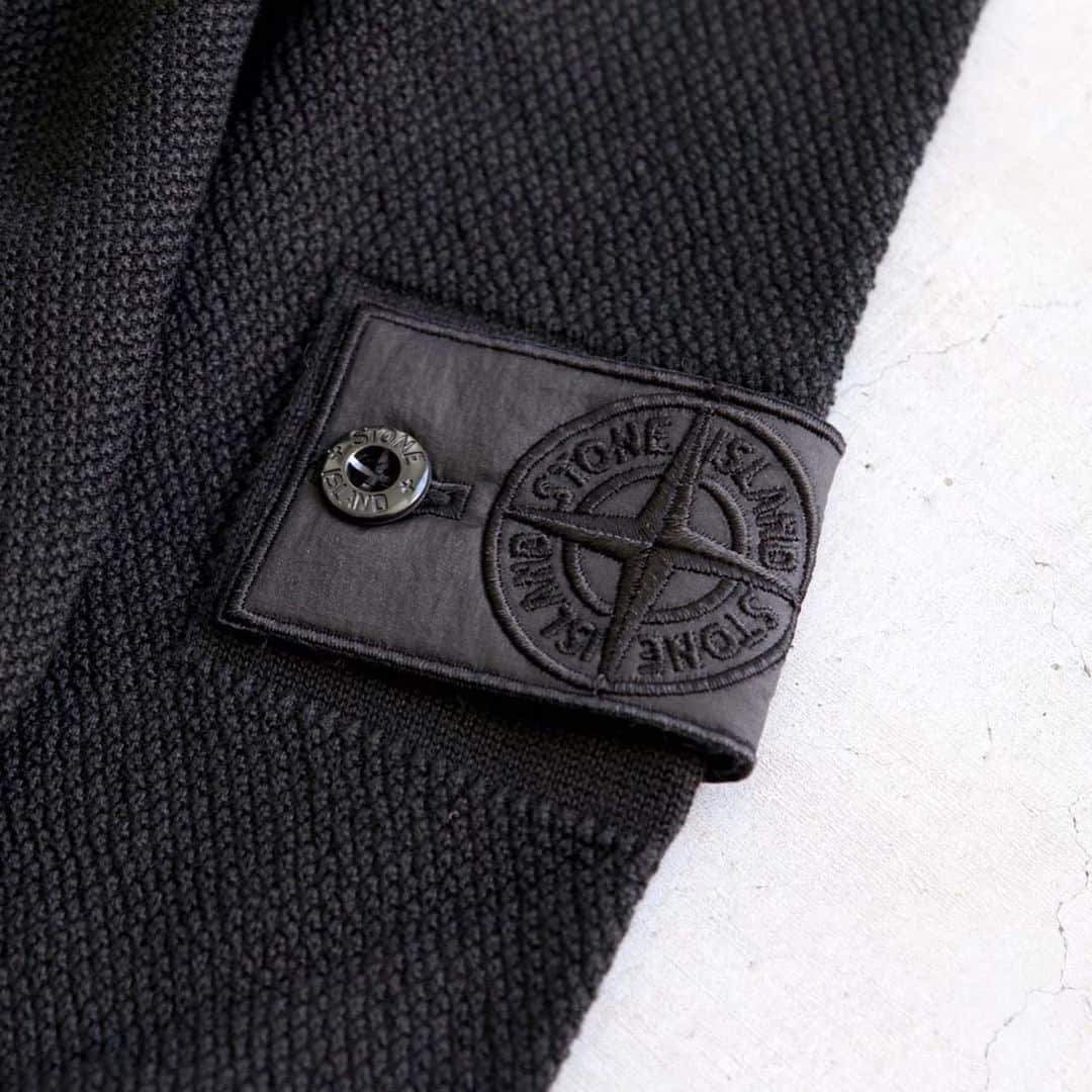 wonder_mountain_irieさんのインスタグラム写真 - (wonder_mountain_irieInstagram)「_ STONE ISLAND SHADOW PROJECT -ストーンアイランドシャドウプロジェクト- "CREWNECK WITH CATCH POCKET” ￥66,000- _ 〈online store / @digital_mountain〉 https://www.digital-mountain.net/shopdetail/000000010492/ _ 【オンラインストア#DigitalMountain へのご注文】 *24時間受付 *15時までのご注文で即日発送 *1万円以上ご購入で送料無料 tel：084-973-8204 _ We can send your order overseas. Accepted payment method is by PayPal or credit card only. (AMEX is not accepted) Ordering procedure details can be found here. >>http://www.digital-mountain.net/html/page56.html _ 本店：#WonderMountain blog>> http://wm.digital-mountain.info/blog/20191115-1/ _ #STONEISLANDSHADOWPROJECT #ストーンアイランドシャドウプロジェクト #STONEISLAND #ストーンアイランド _ 〒720-0044 広島県福山市笠岡町4-18 JR 「#福山駅」より徒歩10分 (12:00 - 19:00 水曜・木曜定休) #ワンダーマウンテン #japan #hiroshima #福山 #福山市 #尾道 #倉敷 #鞆の浦 近く _ 系列店：@hacbywondermountain _」12月6日 19時58分 - wonder_mountain_