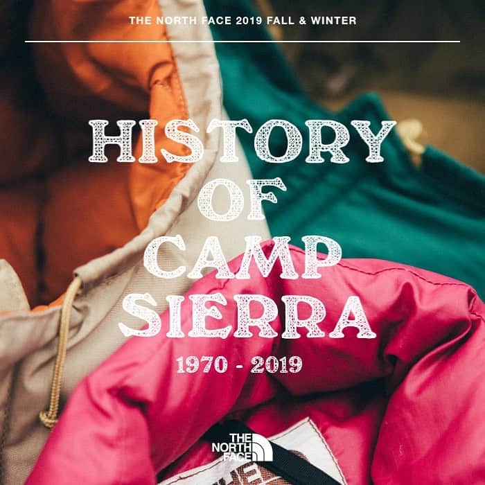 のインスタグラム：「【HISTORY OF CAMP SIERRA 1970-2019】 探検と自然を愛したダグラス・レインズフォード・トンプキンスがダウンヒルスキー用品のショップとしてサンフランシスコのノースビーチ地区にザ・ノース・フェイスをオープンしたのは1966年のこと。その2年後、1968年にダグラスから会社を引き継いだケネス・“ハップ”・クロップは自社製品の開発を志し、試行錯誤の末に3型の寝袋と、インターナルフレーム構造のリュックサックを完成させました。  そんな寝袋づくりのノウハウを活かして生まれたブランド初のアウターが“シエラパーカ”、後に“キャンプシェラ”と呼ばれるダウンジャケットです。その後もこのジャケットは展開され続け、名をキャンプシェラと改めたり、生地をコットン混ポリエステルのベイヘッドクロスへとアップデートしたりと変遷を続けながら、長きにわたってアウトドアフリークたちから愛されてきました。  そして2019年、キャンプシェラは生地をリサイクル可能なポリエステル生地へ、中綿をダウンにも劣らない保温性とダウンに近い表情を持つ高機能なちぎり綿、プリマロフト®ゴールド ラックスへと変え、その長い歴史に新たな1ページを加えます。  #tnfjp #thenorthface #neverstopexploring #campsierra」