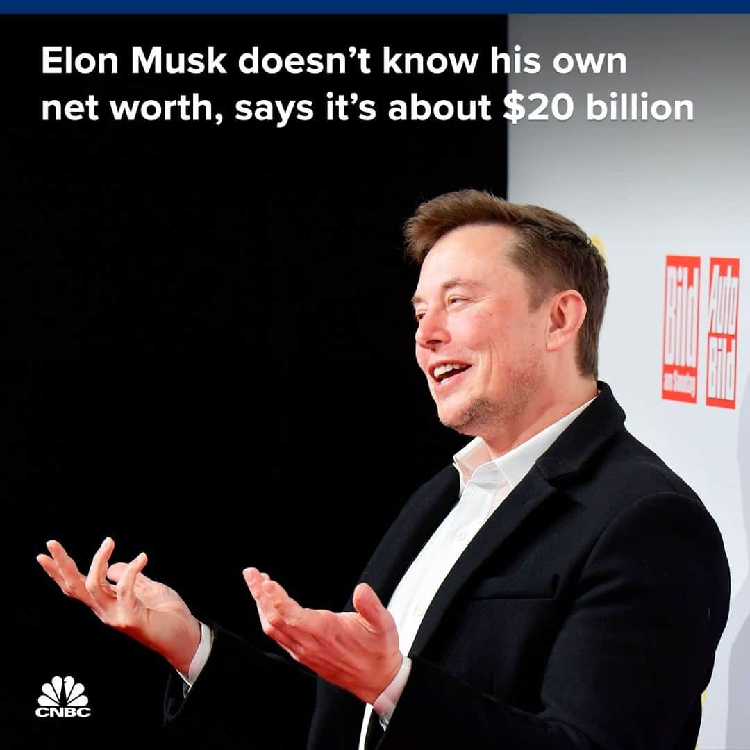 CNBCさんのインスタグラム写真 - (CNBCInstagram)「Do you know exactly how much you’re worth? Elon Musk doesn’t.⁠ ⁠ The Tesla and SpaceX CEO testified in a defamation lawsuit filed by Vernon Unsworth, the British caver whom Musk called a “pedo guy” on Twitter, that his value fluctuates on a daily basis.⁠ ⁠ He said he owns stock in Tesla and SpaceX and has debt against that stock, but he does not have a lot of cash. Asked if $20 billion was a reasonable estimate, Musk said he didn’t know, but “I think SpaceX and Tesla stock probably amount to that.”⁠ ⁠ Read more at the link in bio.」12月6日 21時01分 - cnbc