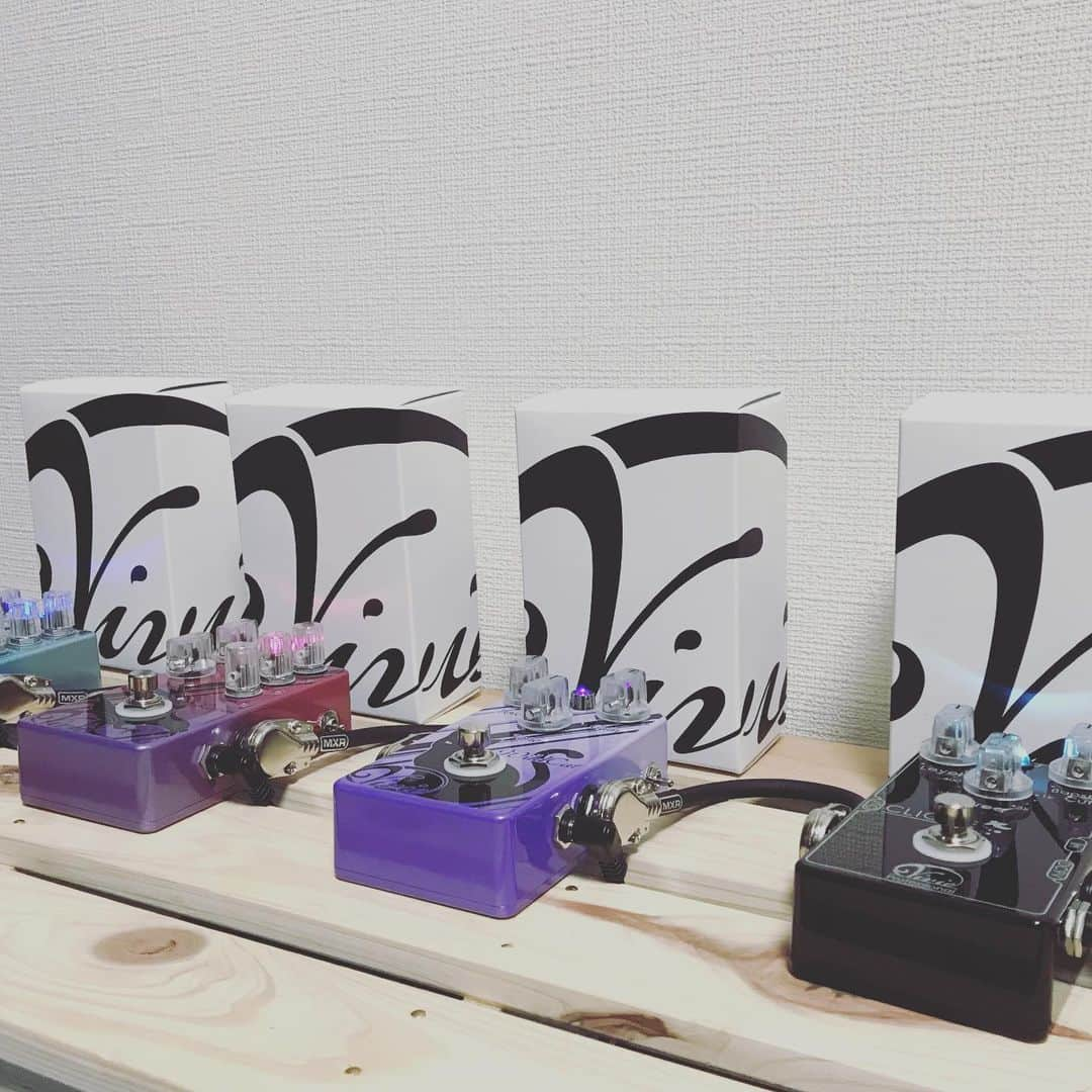 きこりさんのインスタグラム写真 - (きこりInstagram)「エフェクターたち。 #vivie #effector #guitar #effector #ギター #エフェクター #stompbox」12月6日 20時57分 - kikori1111