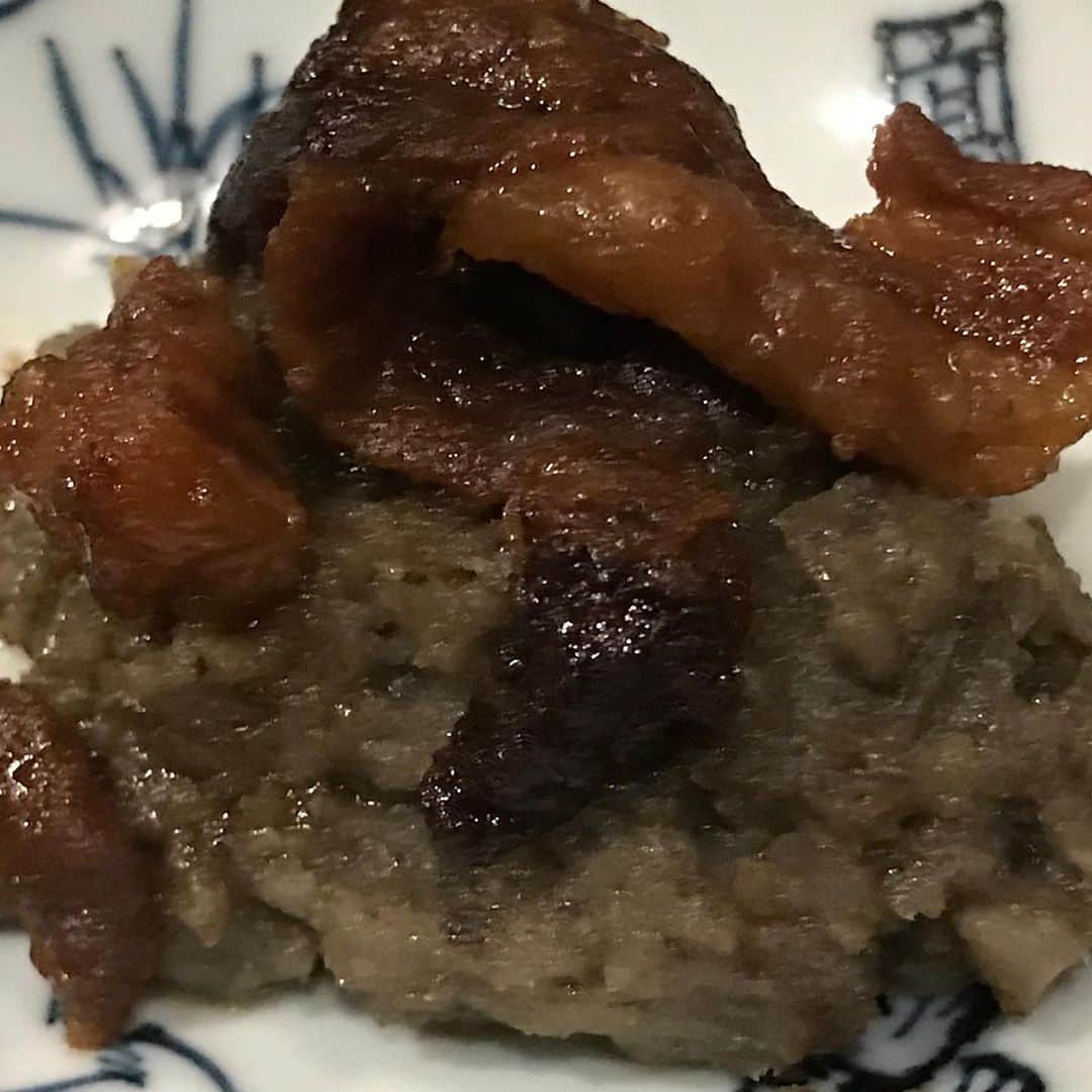 藤代冥砂さんのインスタグラム写真 - (藤代冥砂Instagram)「人形町で、ジビエをいただく。 最近菜食だったが、一気にミートへ。 熊のハツは初めて。炙ってたのでジャーキー風。猪、鹿、兎。命に深く感謝。  #ジビエ　#熊肉　#熊のハツ　#鹿肉　#兎肉　#猪肉」12月6日 21時34分 - meisafujishiro