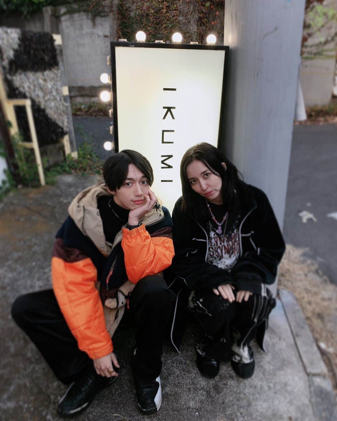 大原海輝のインスタグラム：「こないだIKUMIのショップに行ってきたよー！！2020年のSS新作がめちゃくちゃ可愛いから見てほしいー！  ちなみにおれは、チャイナシャツを買ったよー☾☾☾」