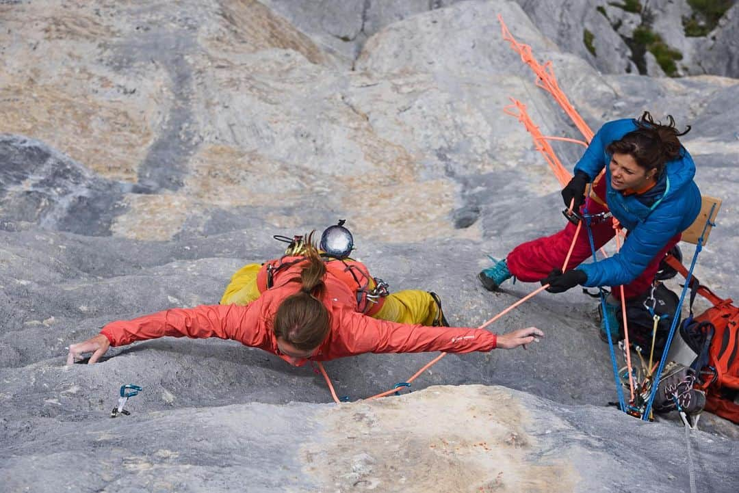 ニナ・カプレツさんのインスタグラム写真 - (ニナ・カプレツInstagram)「Tomorrow I’m going to be part of the @womensclimbing in Birmingham, organized by @shaunacoxsey . I have to say that during my entire career I had the chance to team up with great personalities, no matter their gender. But two of them particularly marked me: @babsizangerl and @_linacolina_  I have some interesting stories to tell you! 😉  #girlsyourock #womensclimbingsymposium  @arcteryx @petzl_official @scarpaspa @msr_gear」12月7日 0時55分 - ninacaprez