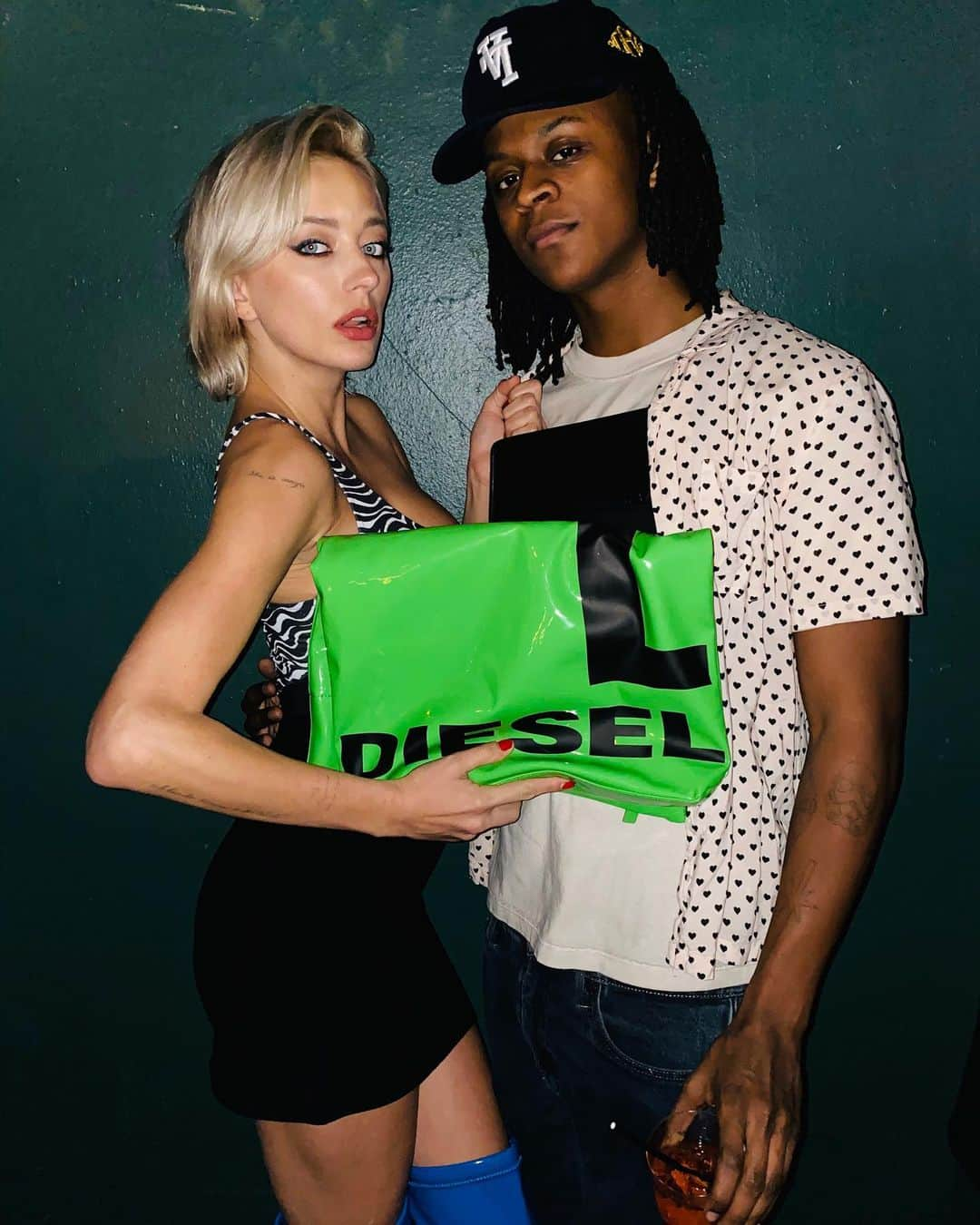 キャロライン・ヴリーランドさんのインスタグラム写真 - (キャロライン・ヴリーランドInstagram)「Last night with @diesel in Miami 🔥@dieselliving @for.successful.living #condoedition #dieselwynwood #ad」12月7日 1時05分 - carolinevreeland