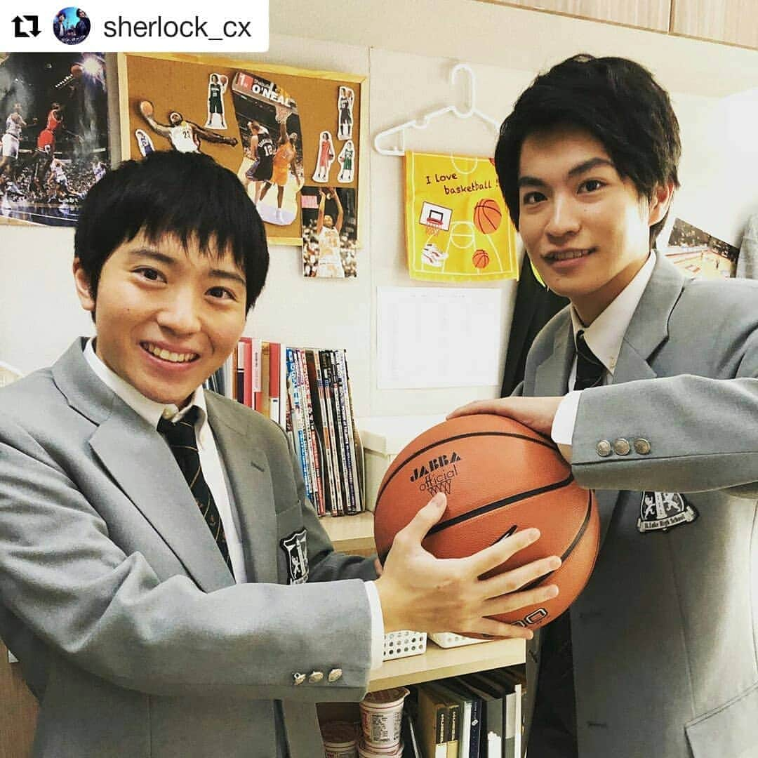 岡山放送さんのインスタグラム写真 - (岡山放送Instagram)「#Repost @sherlock_cx (@get_repost) ・・・ 🎬#シャーロック 10話ゲストの鵜飼椋介役 #浦上晟周 くんと 竹内役の #佐久間悠 くん 聖ルーク高校同じバスケ部・寮の同室の 爽やか２ショット🏀 都知事・鵜飼の息子の椋介は誘拐されてしまい… その謎の行方は⁉️🤔 獅子雄の謎解きにもご注目✨  #シャーロックアントールドストーリーズ  #10話は何色 #ディーンフジオカ  #岩田剛典 #佐々木蔵之介 #大鶴義丹 #12月9日放送 #最終回じゃないよ  #フジテレビ系列#FNS#8ch#OHK#岡山放送」12月7日 1時15分 - ohk_official