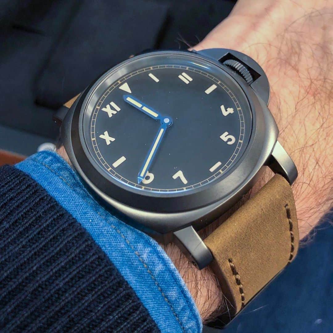 パネライのインスタグラム：「Congrats to my good buddy @milanese on his latest addition. The #PAM779 DLC Cali Dial. #paneraicentral」