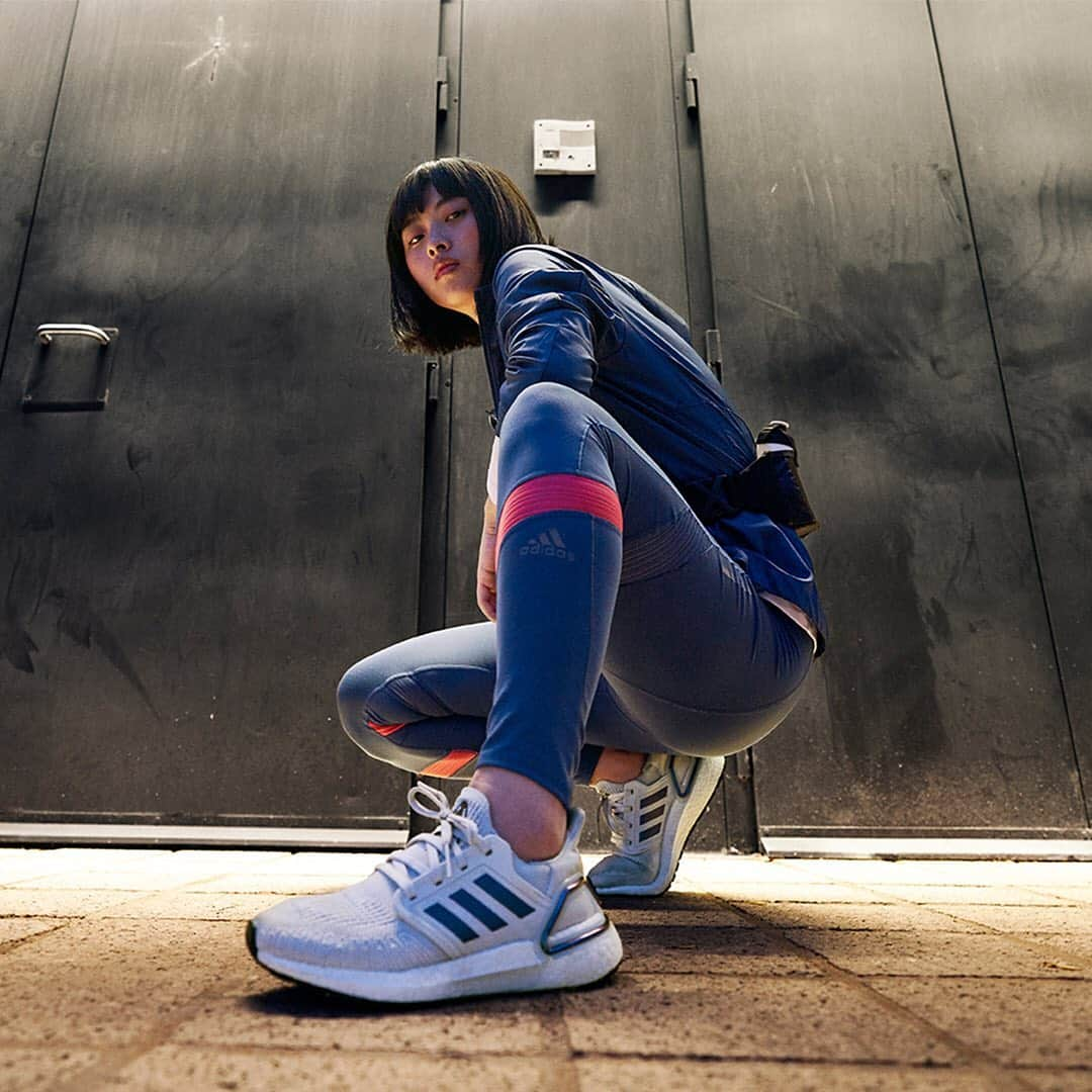 adidas Womenさんのインスタグラム写真 - (adidas WomenInstagram)「Out of this world responsiveness. #ULTRABOOST 20 has landed. Grab yours now at adidas.com/ultraboost  #running #adidasWomen」12月7日 2時19分 - adidaswomen