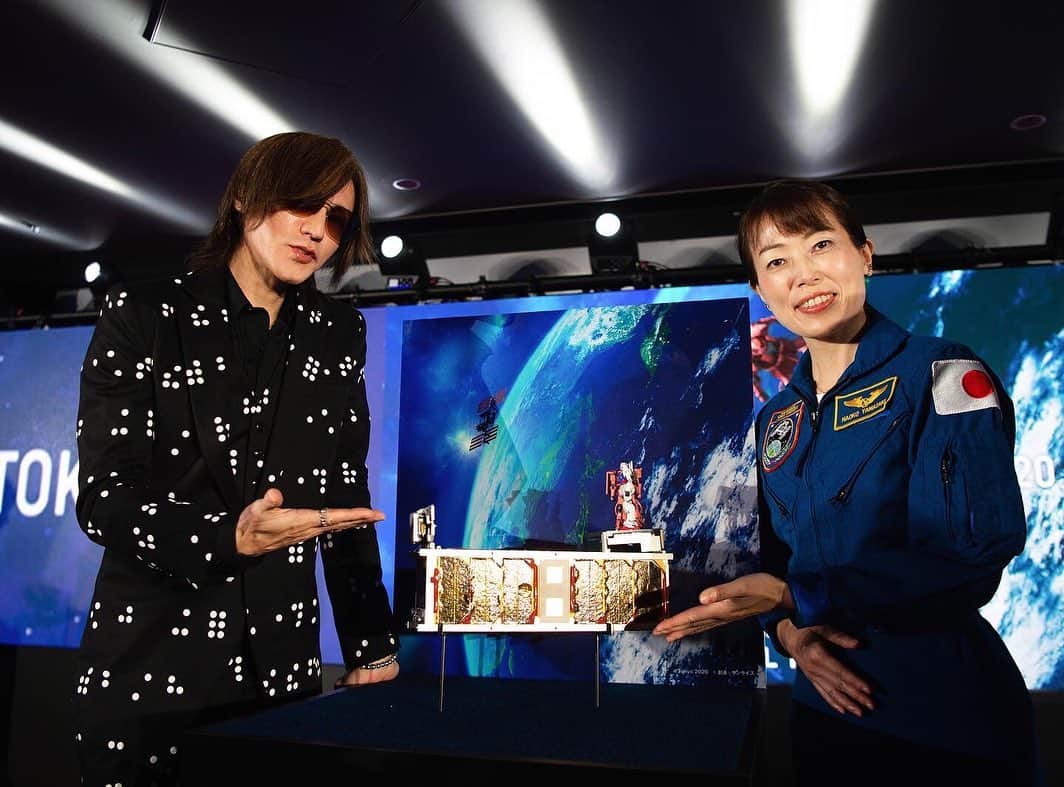 SUGIZOさんのインスタグラム写真 - (SUGIZOInstagram)「A story about five days ago. I joined a  press conference for "#Tokyo2020 supporting and enlivening the Tokyo 2020 Games from Space,The 2nd “G-SATELLITE Go to Space! " with Mobile Suit Gundam Director Yoshiyuki Tomino and Astronaut Naoko Yamazaki. “THE BEYOND”, Gundam 40th Anniversary project’s theme song, will be released to the whole world from space with the voice of Amuro and Char. LUNA SEA and SUGIZO’s sound will finally fly away to Space I bet you'll love it！  ３日前の話ですが。 「宇宙から #東京2020 エール！第2弾 “G-SATELLITE 宇宙へ”」記者会見に機動戦士ガンダム総監督 富野由悠季氏、宇宙飛行士 山崎直子氏らと共に出演しました。 ガンダム40周年記念テーマ曲「THE BEYOND」がアムロ＆シャアの声と共に宇宙から世界へ発信されます。 LUNA SEAの、SUGIZOの音が遂に宇宙へ！ 期待してくださいね‼︎ Photo by Kotaro MANABE.」12月7日 3時02分 - sugizo_official