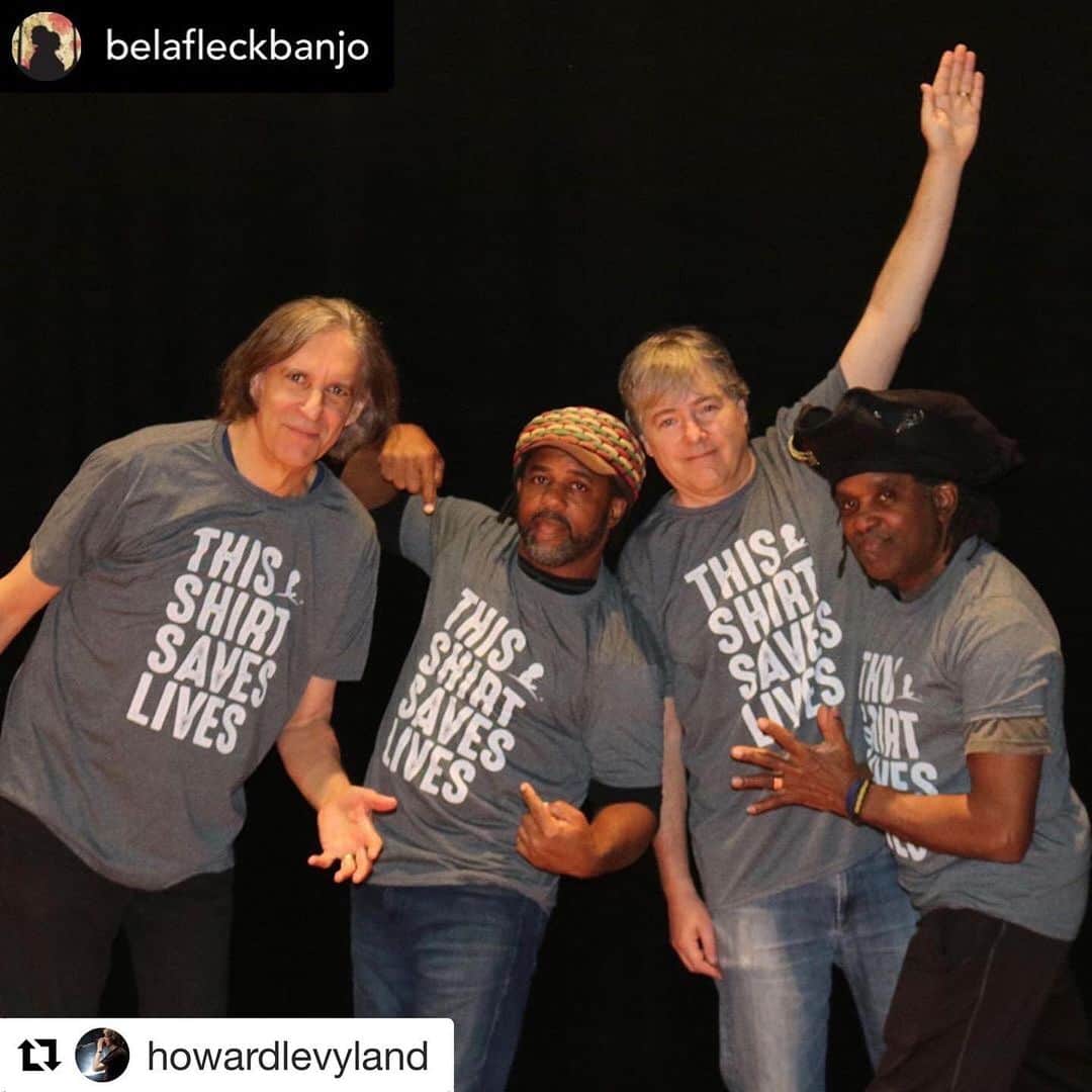 ヴィクター・ウッテンのインスタグラム：「Béla Fleck and the Flecktones is proud to wear #thisshirtsaveslives in support of @stjude hospital. Join the movement: thisshirtsaveslives.org」